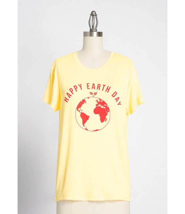 Happy Earth Day Graphic Tee