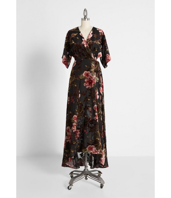 A Sumptuous Start Maxi Dress