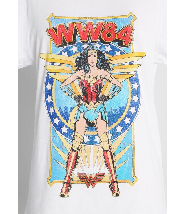 Wonder Woman 1984 Retro Graphic Tee