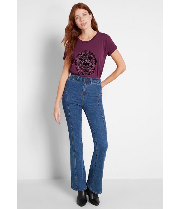 Keep Soaring Bats Graphic Tee