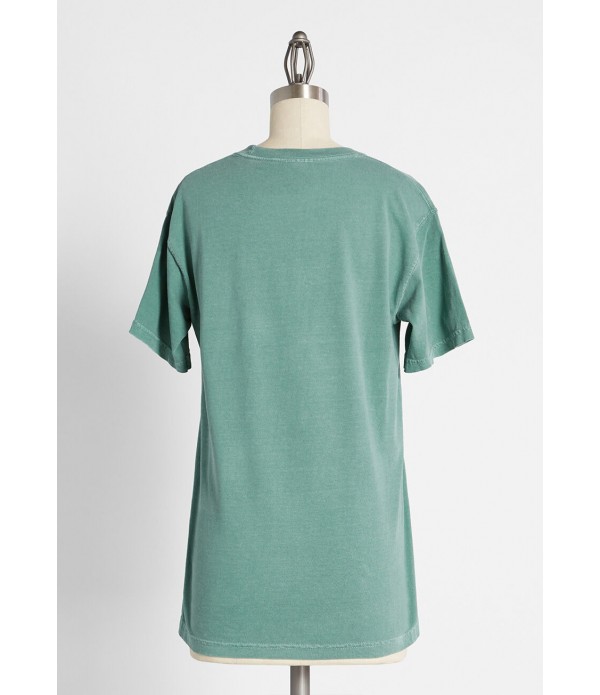 Feline Festivities Graphic Tee