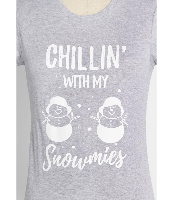 Chillin' With My Snowmies Graphic Tee