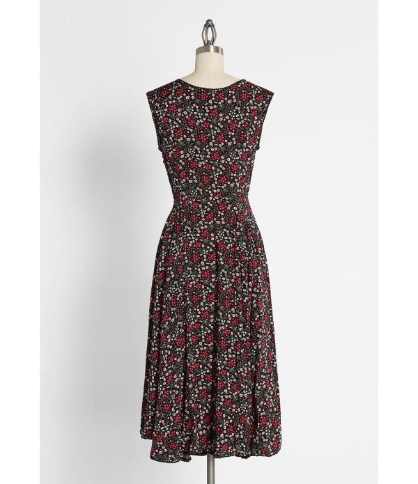 A Reach for Recherché Dress