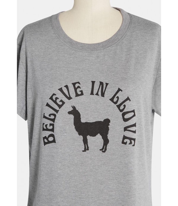 Llamas in Love Graphic Tee
