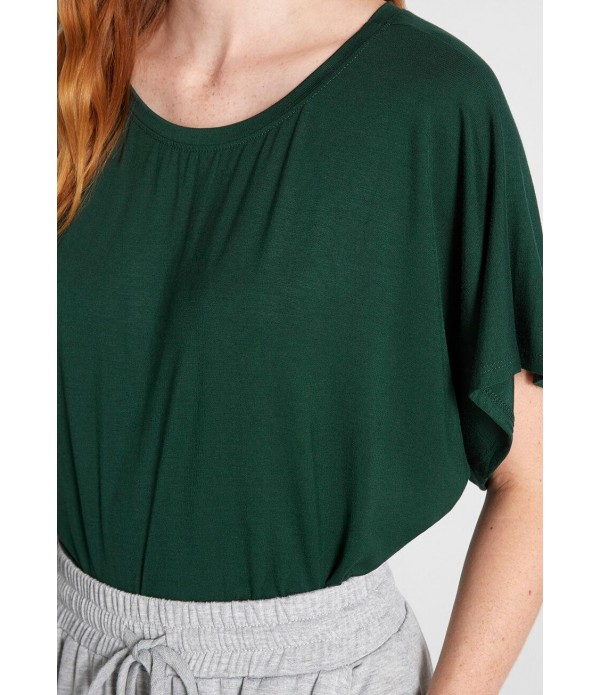 Free to Flounce Tee