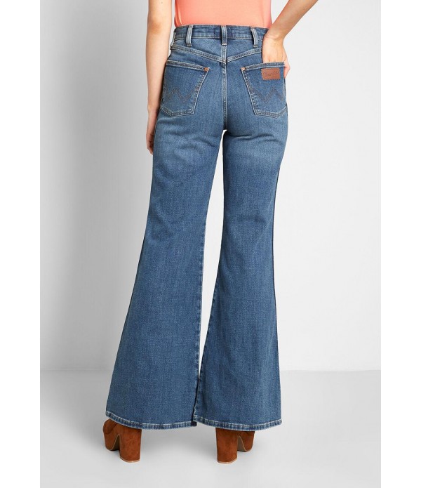 Retro Readiness Flared Jeans
