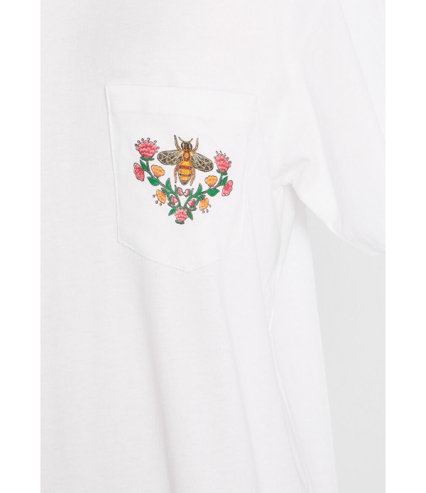 Queen Bee's Garden Graphic Pocket Tee